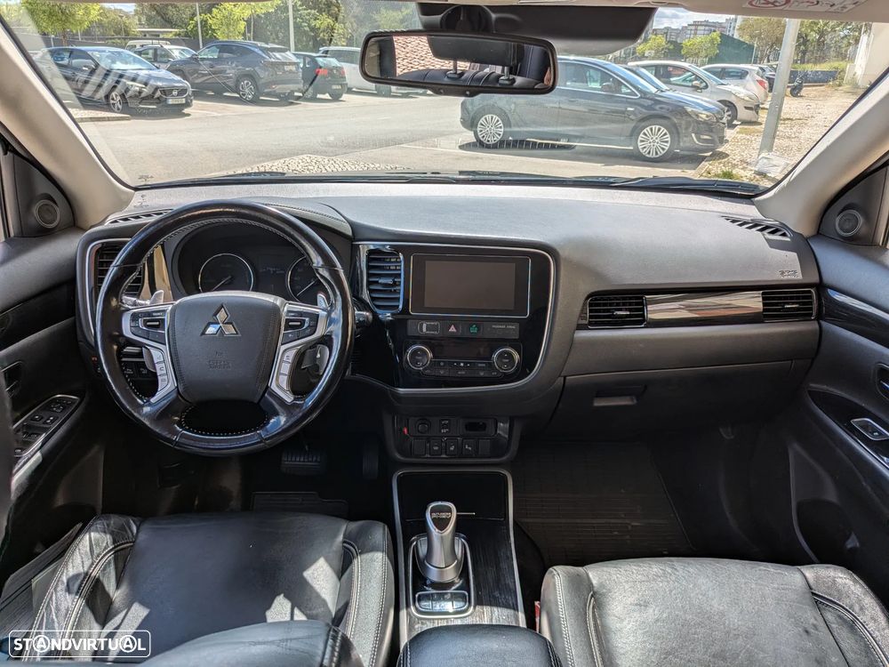 Mitsubishi Outlander 2.0 Intense - 8