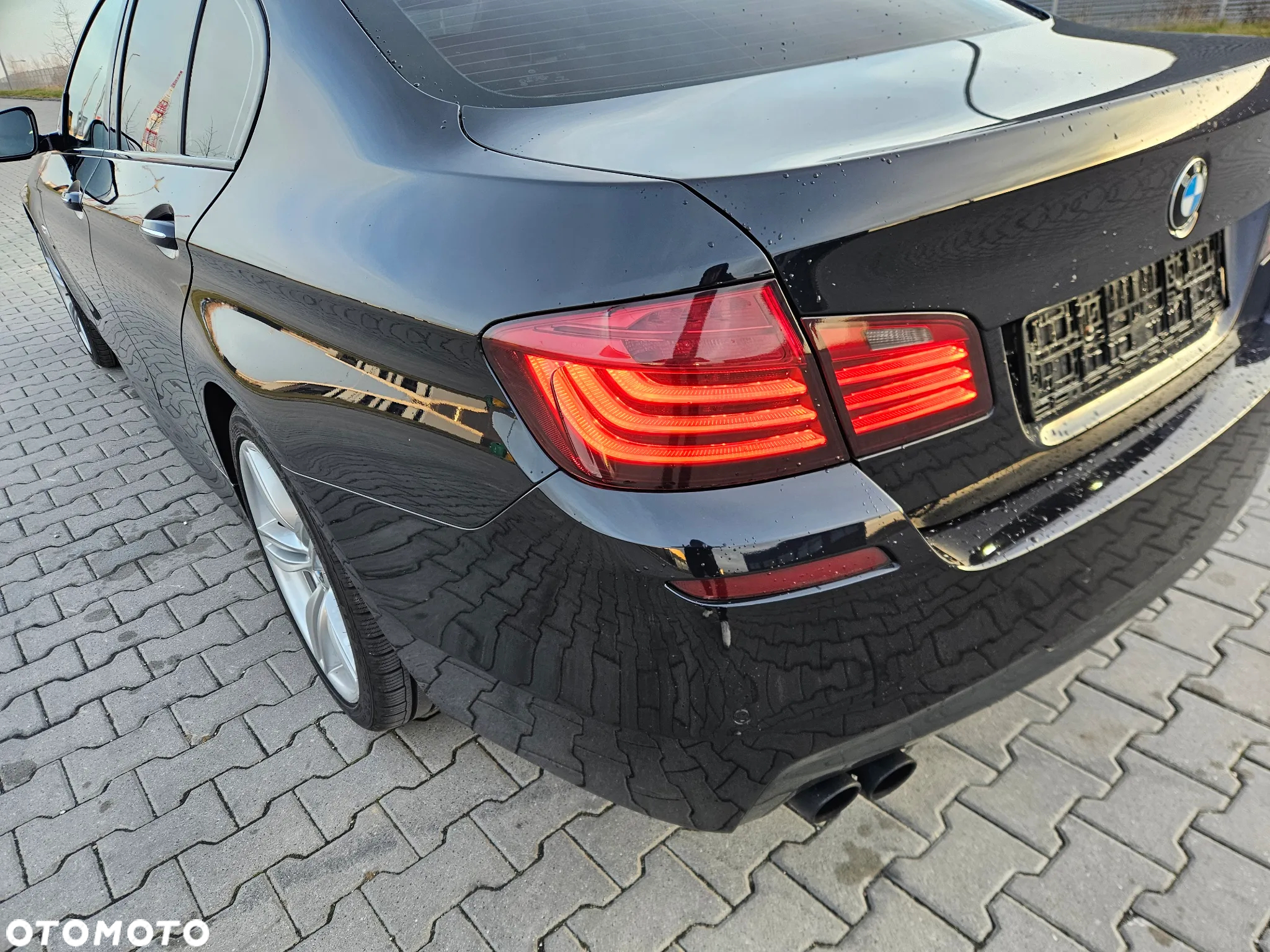 BMW Seria 5 520i Sport-Aut - 32