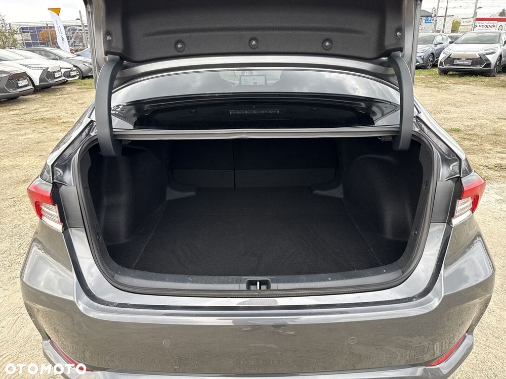 Toyota Corolla 1.8 Hybrid Style - 18