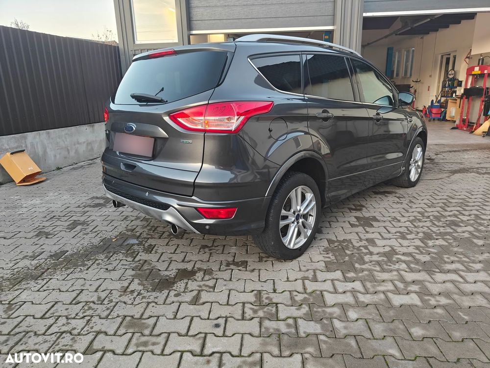 Ford Kuga 1.5 EcoBoost 4WD Titanium - 11