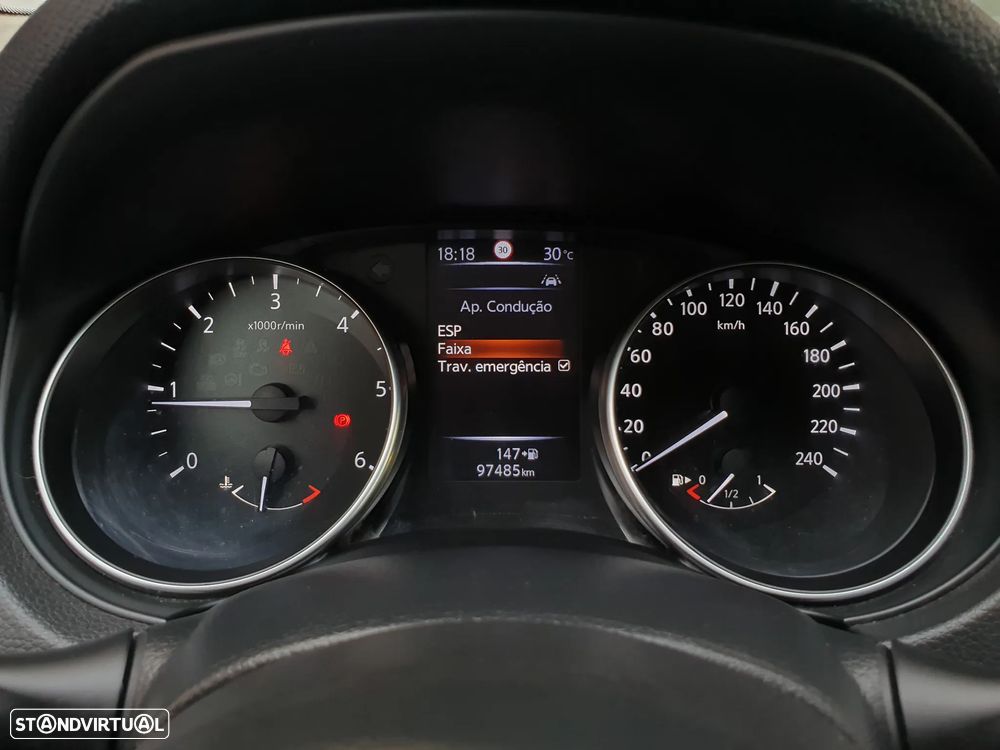 Nissan Qashqai 1.5 dCi N-Connecta - 21
