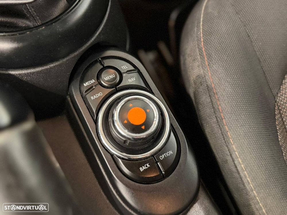 MINI 5 Portas One D - 11