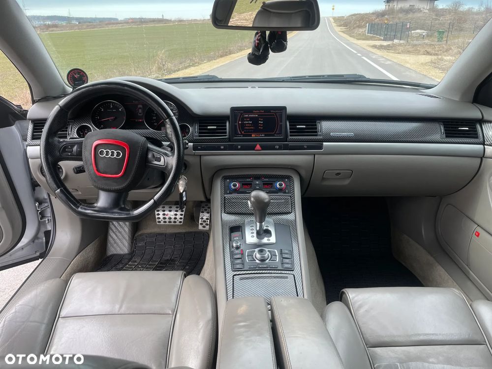 Audi A8 4.2 TDI Quattro - 12