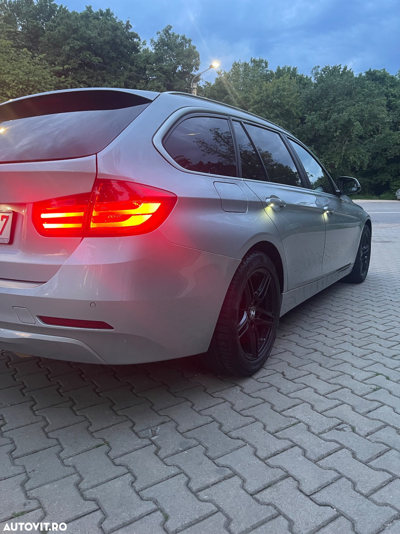 BMW Seria 3 318d - 8