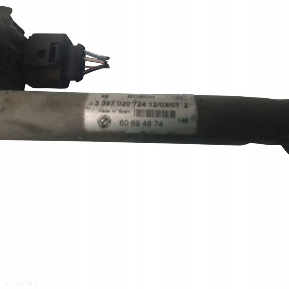 SILNICZEK WYCIERACZEK Alfa Romeo 159 mechanizm przód przedni 60694874 - 2