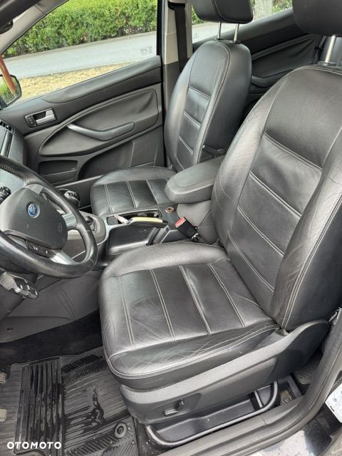 Ford Kuga 2.0 TDCi Titanium FWD - 11