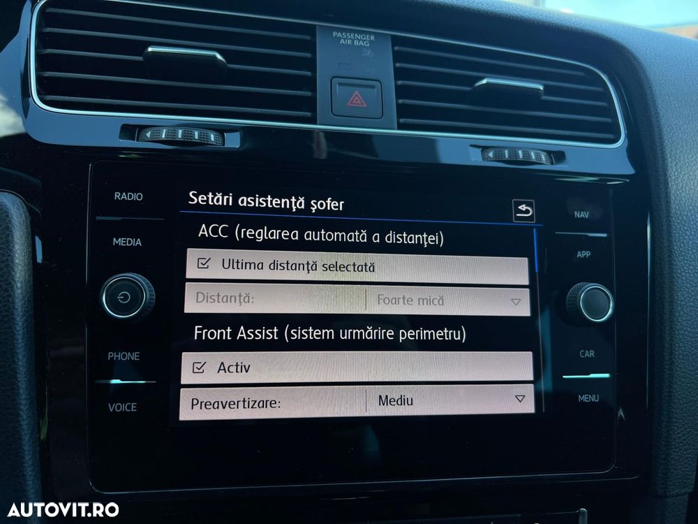 Volkswagen Golf - 20