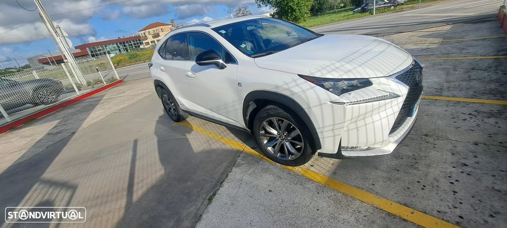 Lexus NX 300h F Sport 4WD - 9