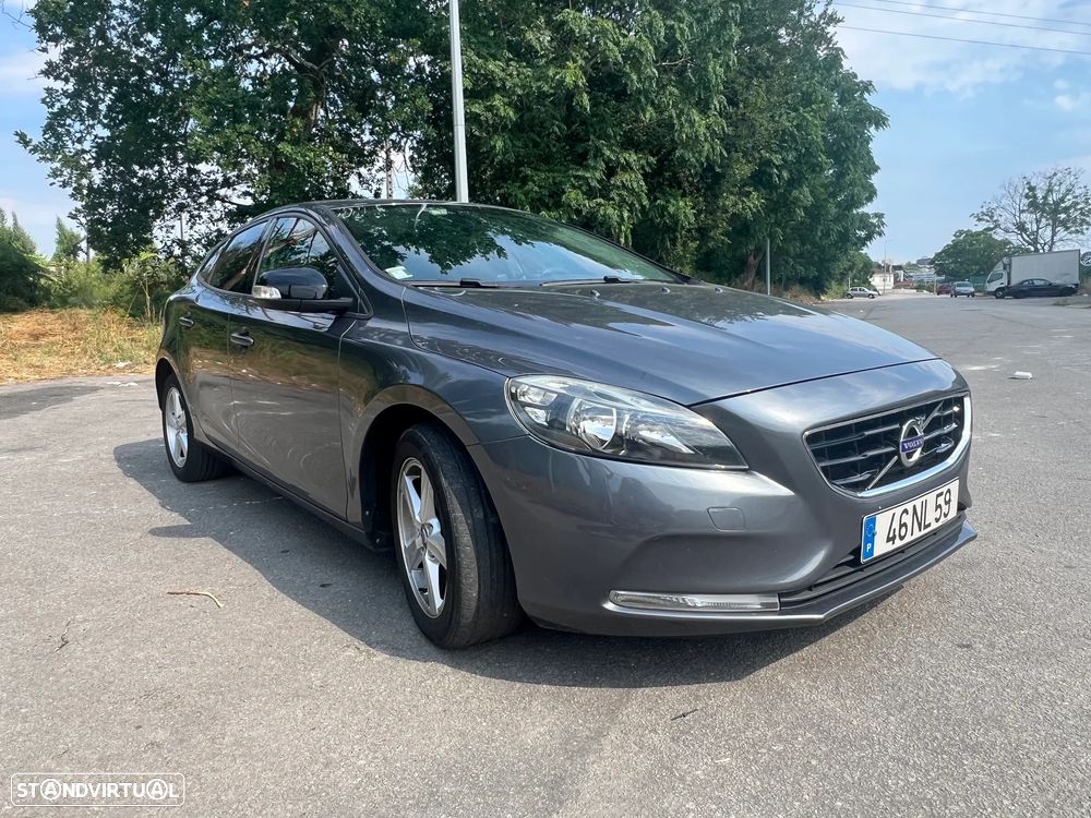 Volvo V40 2.0 D4 Summum - 2
