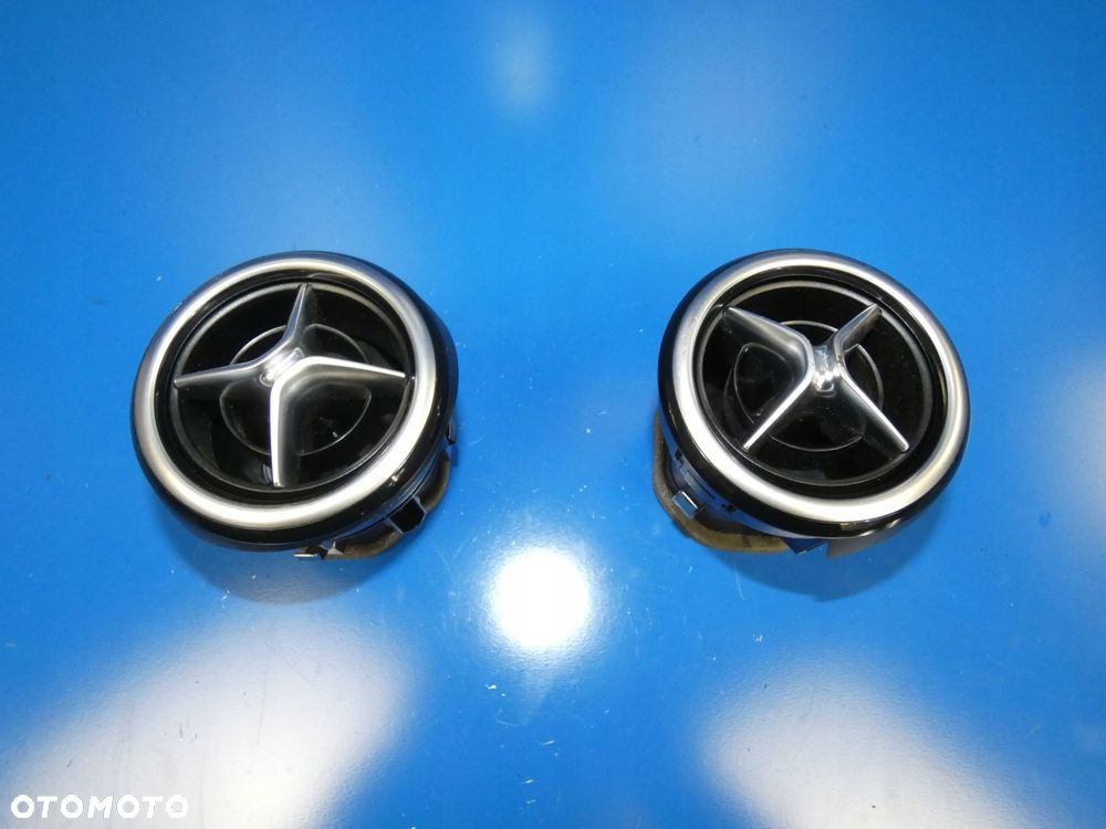 MERCEDES B KLASA W246 KRATKA NAWIEWU - 1
