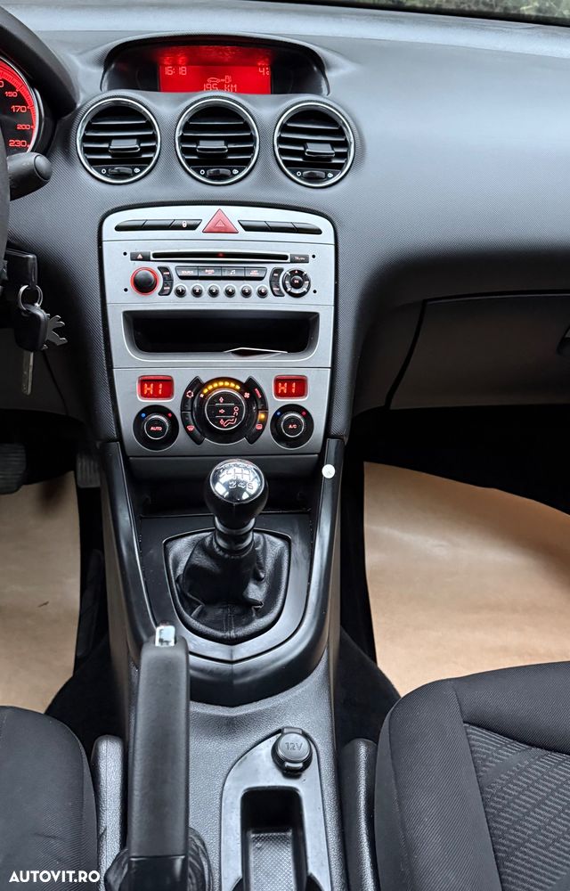 Peugeot 308 e-HDi FAP 115 Stop&Start Style - 23