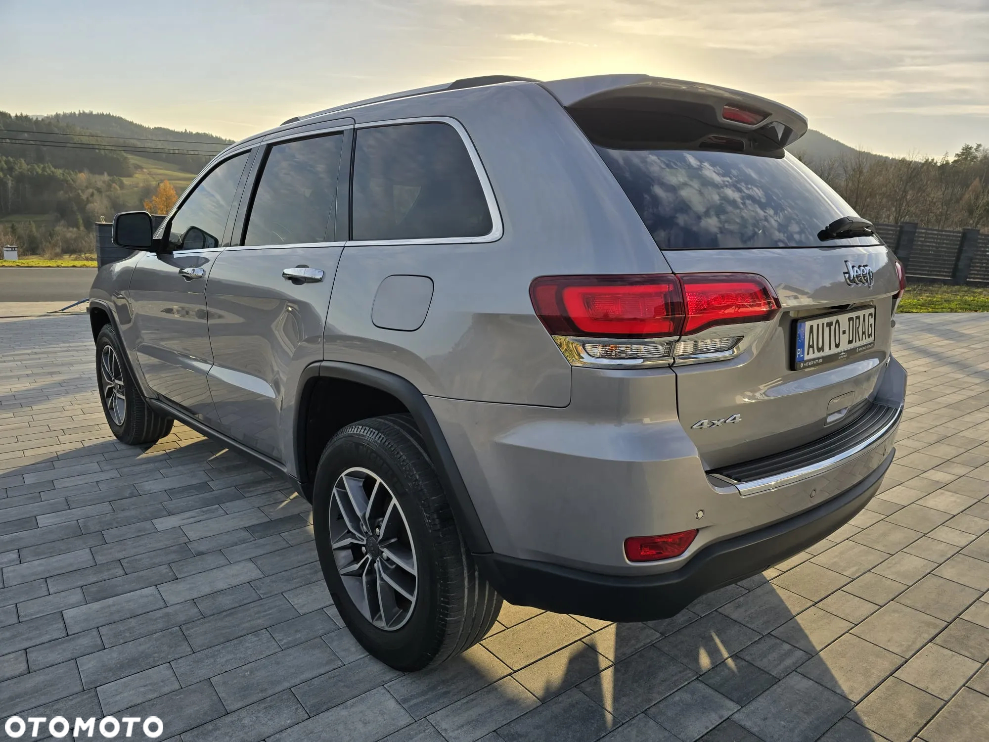 Jeep Grand Cherokee - 3