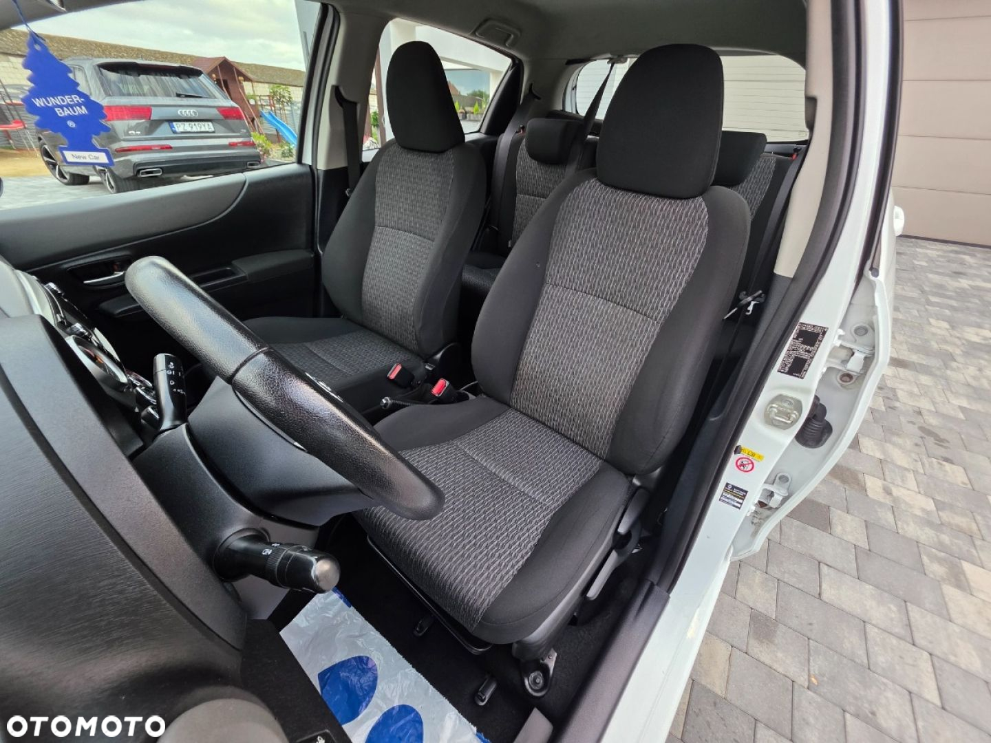 Toyota Yaris - 15