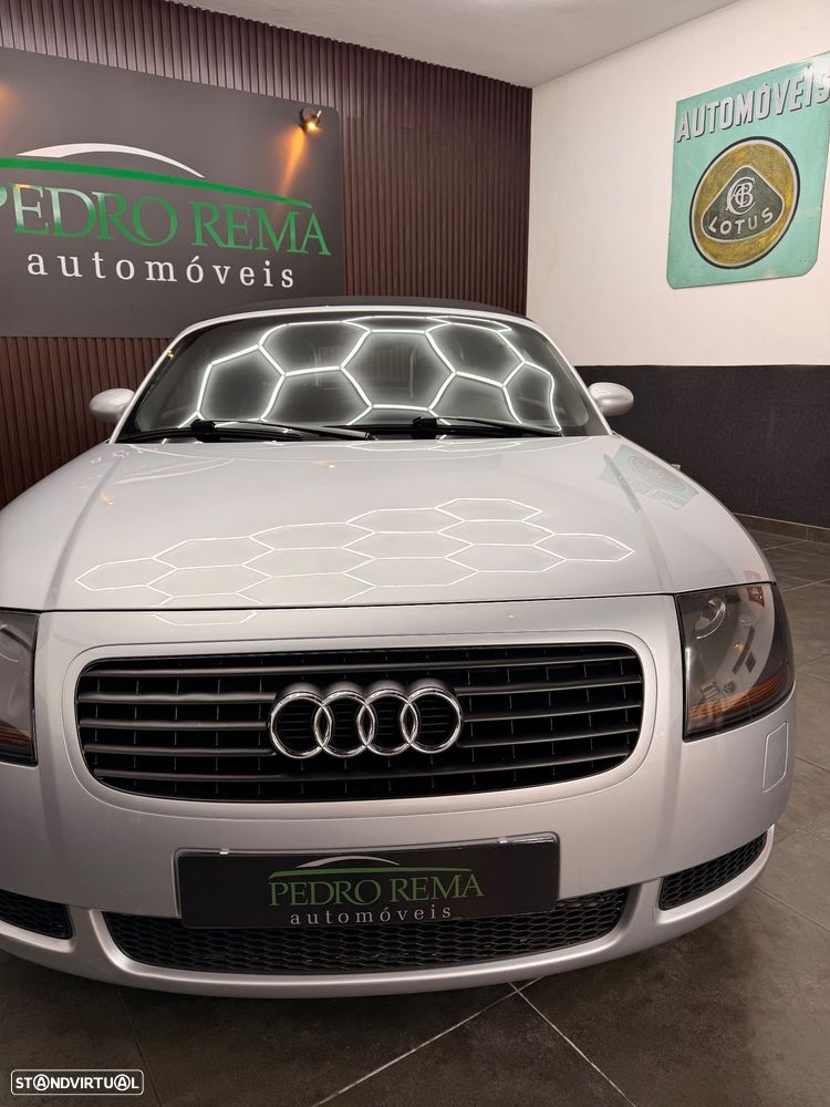 Audi TT Roadster 1.8 T - 8