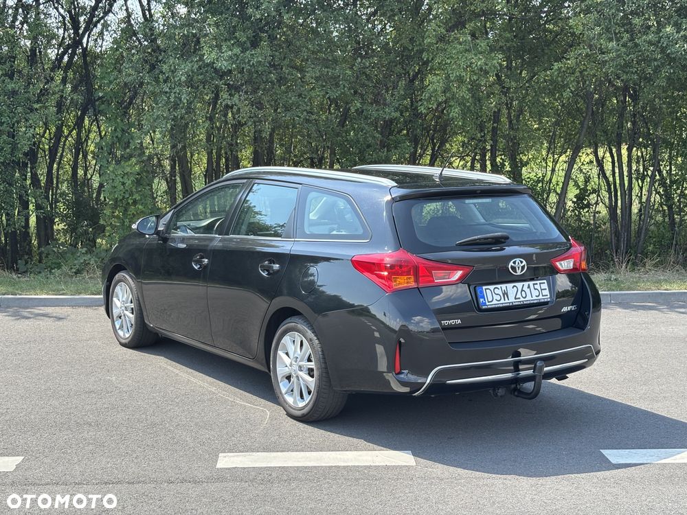 Toyota Auris - 18