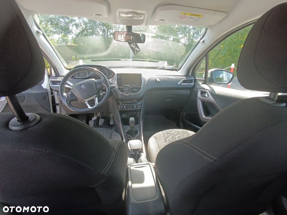 Peugeot 2008 - 9