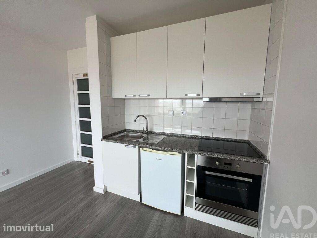 Apartamento T1 em Santa Marinha e São Pedro da Afurada de 47,5 m2 - Grande imagem: 3/17