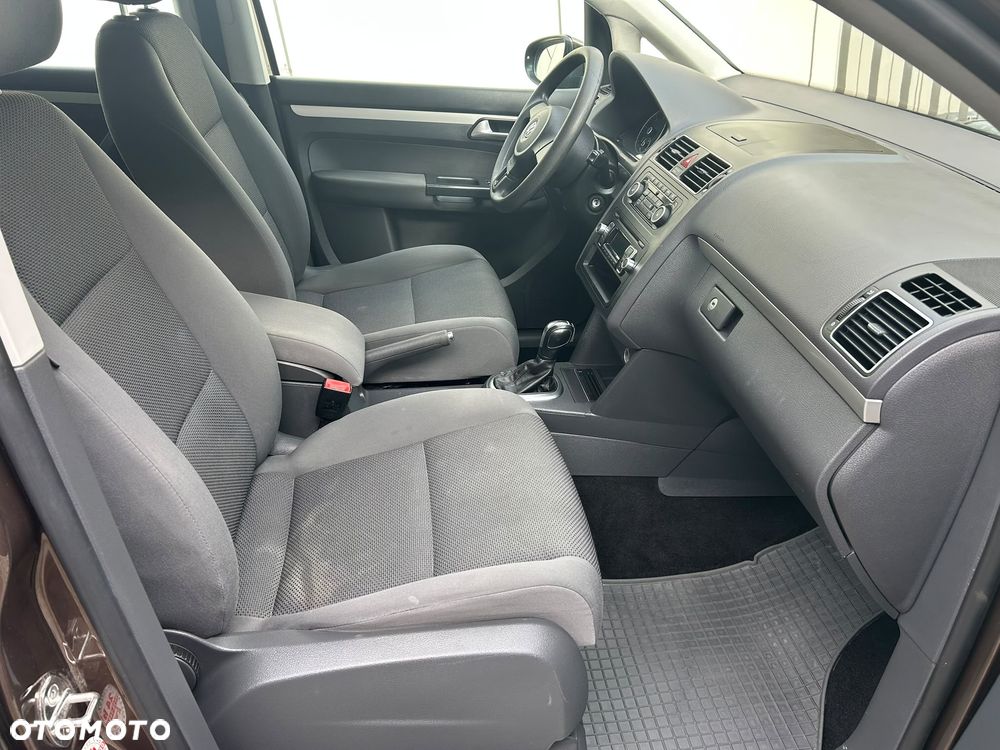 Volkswagen Touran 1.6 TDI DPF BlueMotion Technology DSG Highline - 15