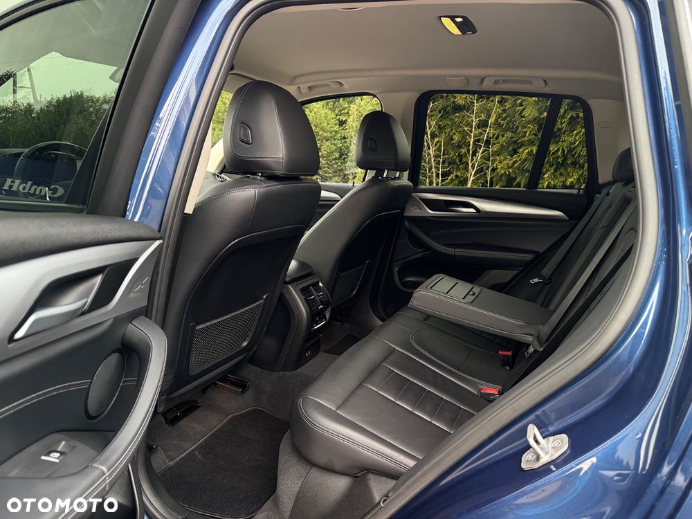 BMW X3 sDrive18d Advantage - 19