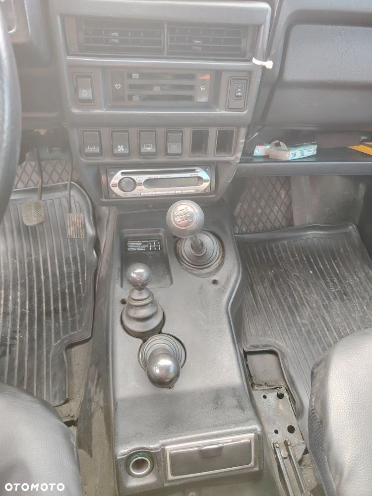 Lada Niva 1.7i - 12
