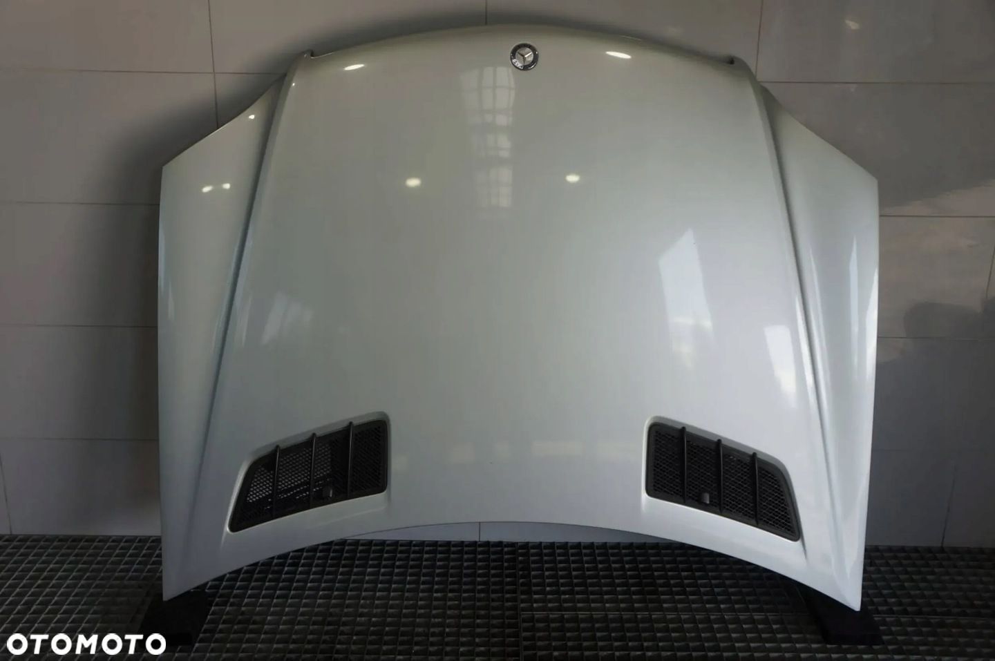 MASKA POKRYWA SILNIKA MERCEDES ML W164 LAK 775 - 1