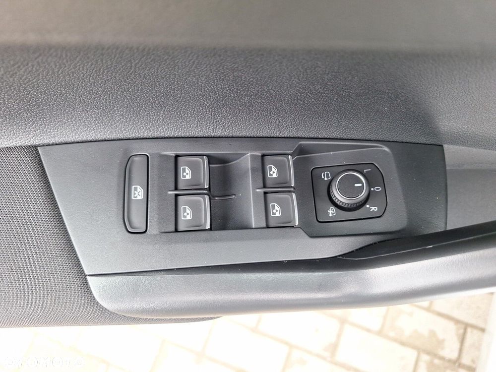 Volkswagen Taigo - 27