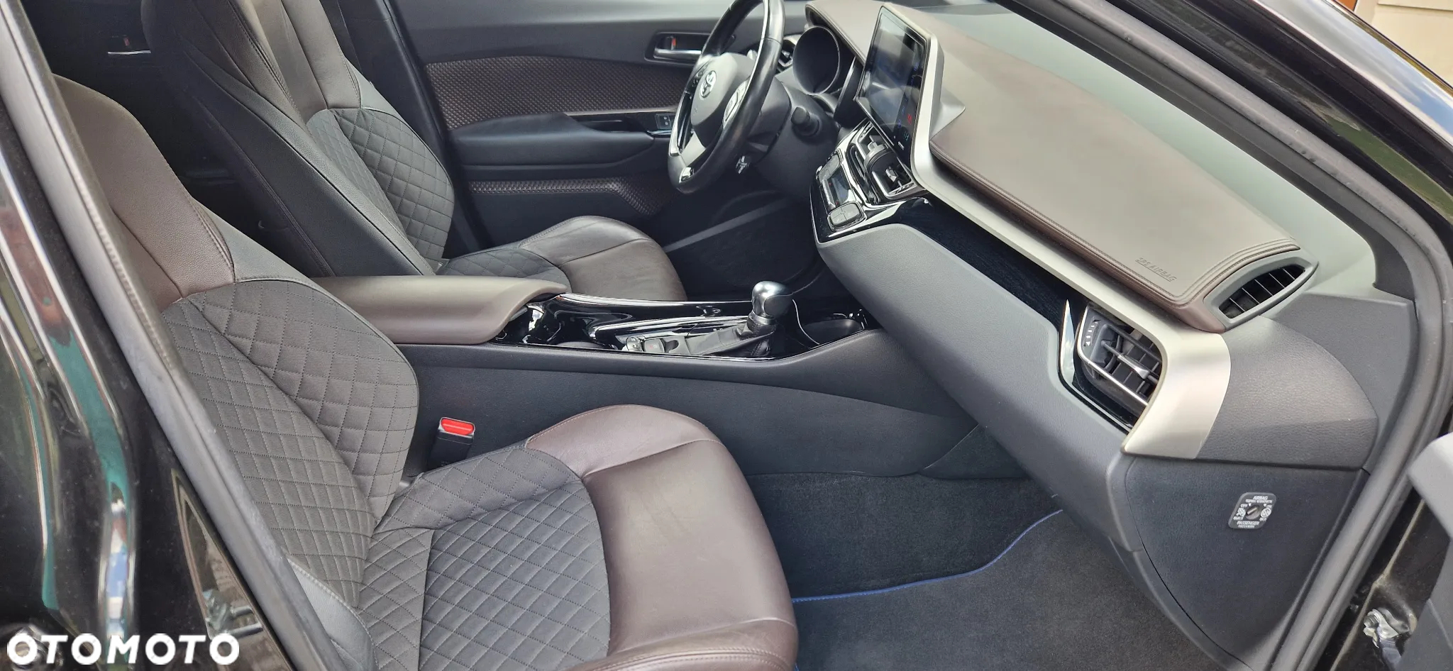 Toyota C-HR 1.8 Hybrid Prestige - 16