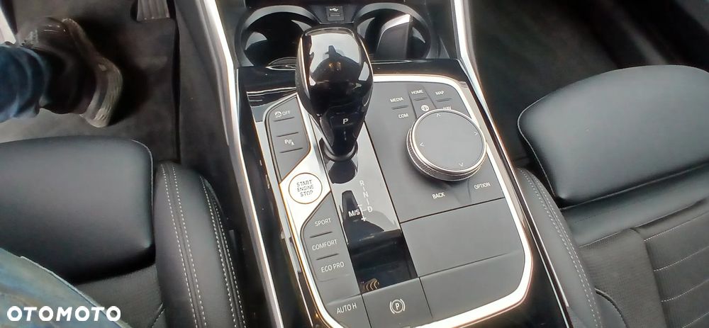 BMW Seria 3 320d Luxury Line - 19