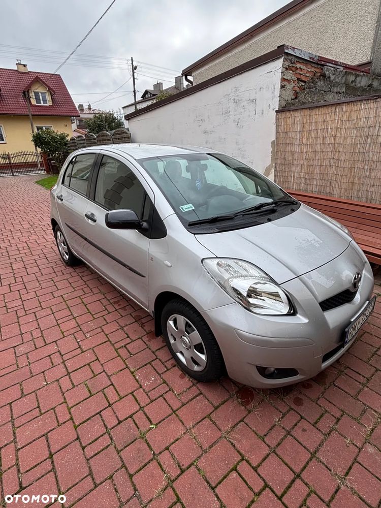 Toyota Yaris 1.0 Active - 2