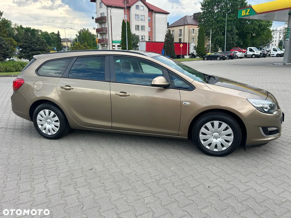 Opel Astra 1.4 Turbo - 9