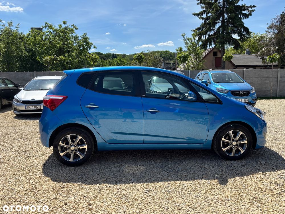 Hyundai ix20 1.4 blue - 9