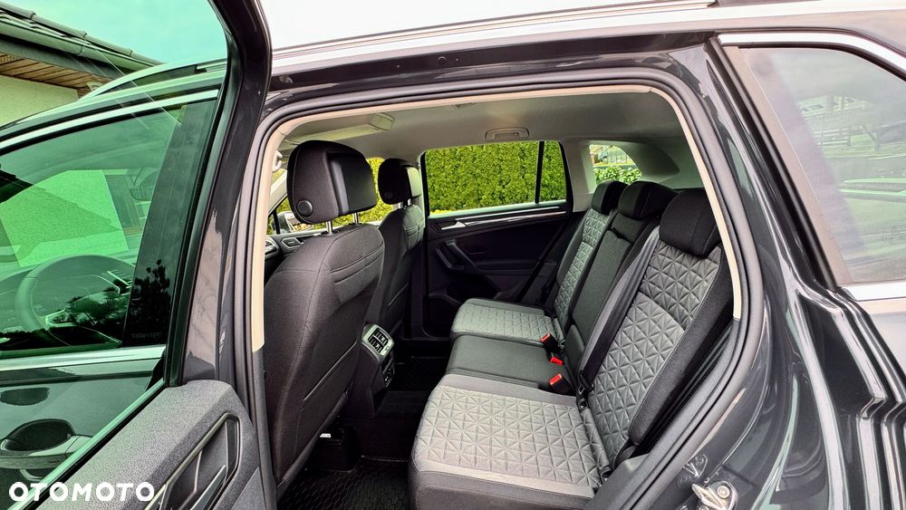 Volkswagen Tiguan 2.0 TDI SCR 4Mot Elegance DSG - 27