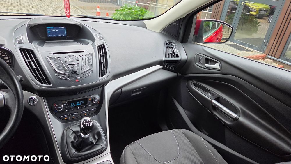 Ford Kuga 2.0 TDCi 2x4 Titanium - 27