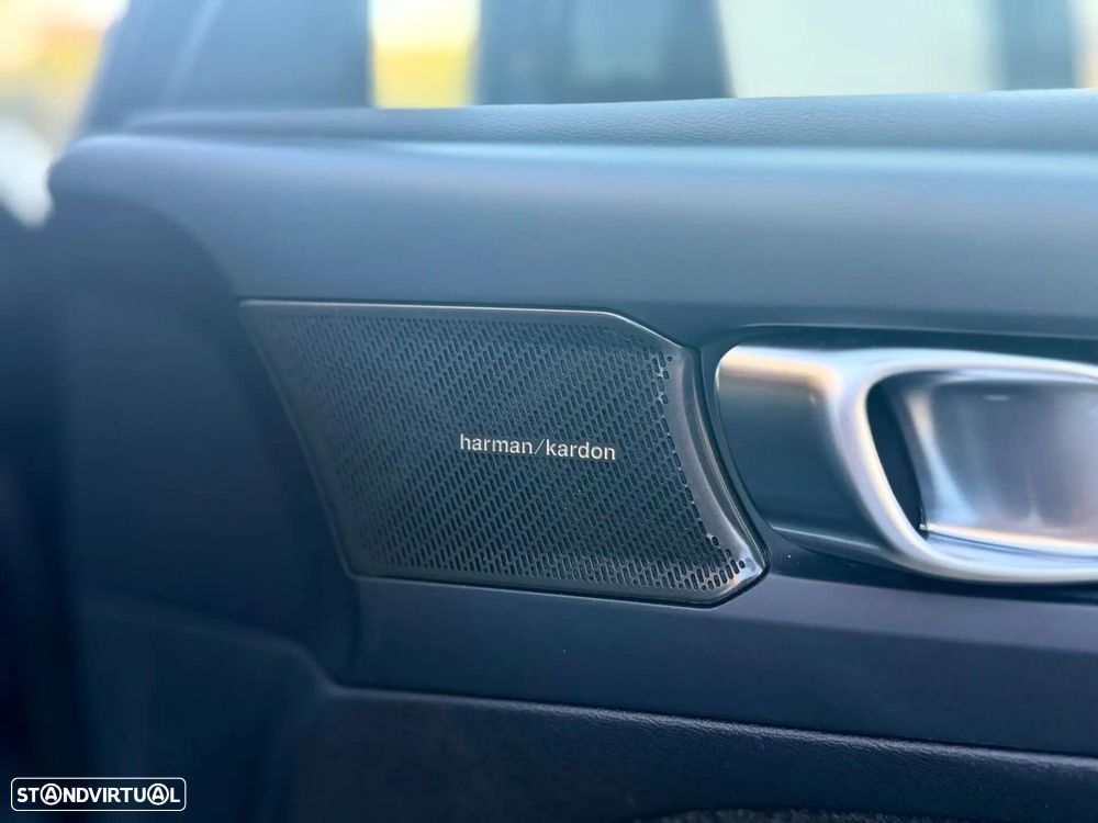Volvo C40 Recharge 82 kWh Single M. Extended Range RWD Ultimate - 25