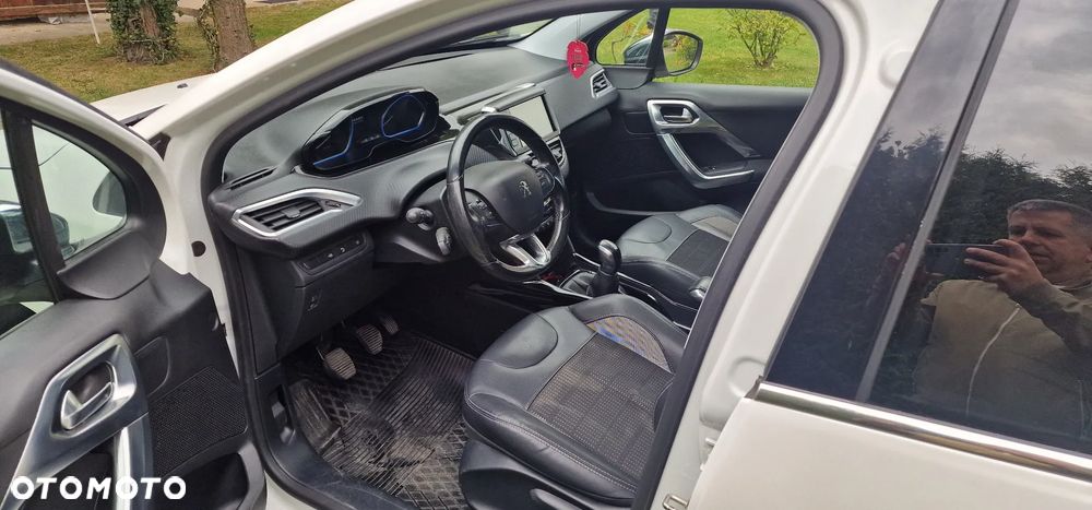Peugeot 2008 2016 photo 5