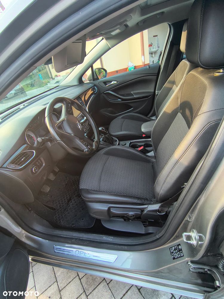 Opel Astra 1.4 T Dynamic - 9