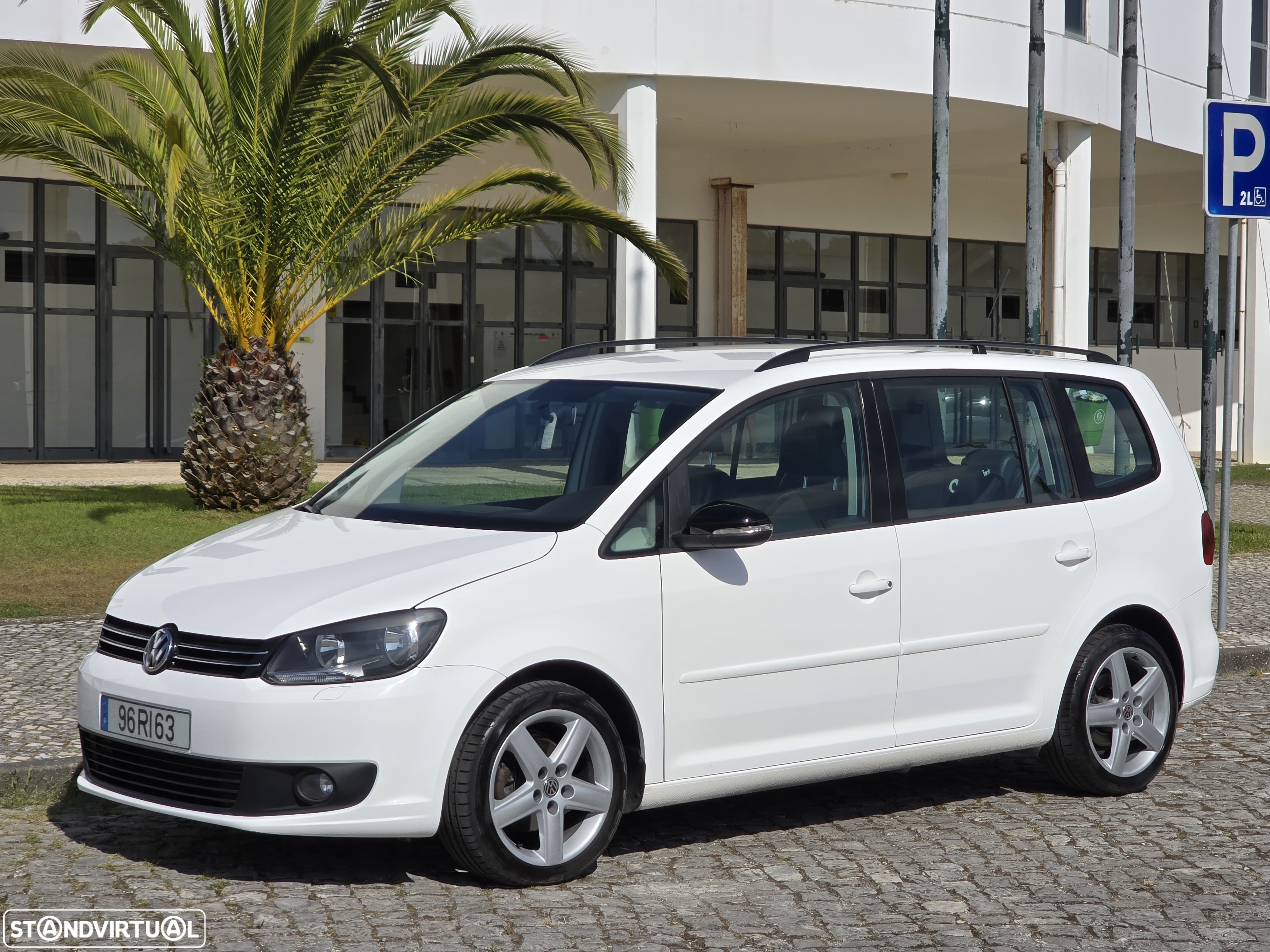 VW Touran 1.6 TDI Blue.Confortline 7L - 38