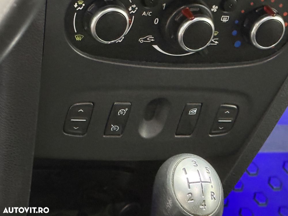Dacia Sandero 0.9 90CP Laureate - 7