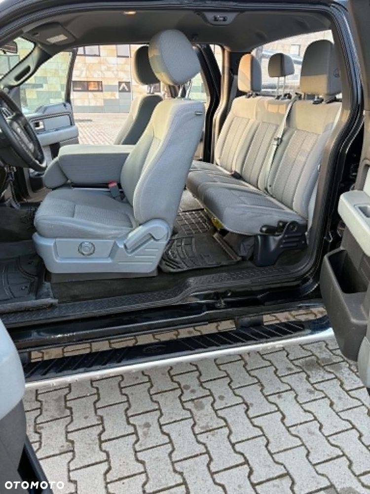 Ford F150 - 4