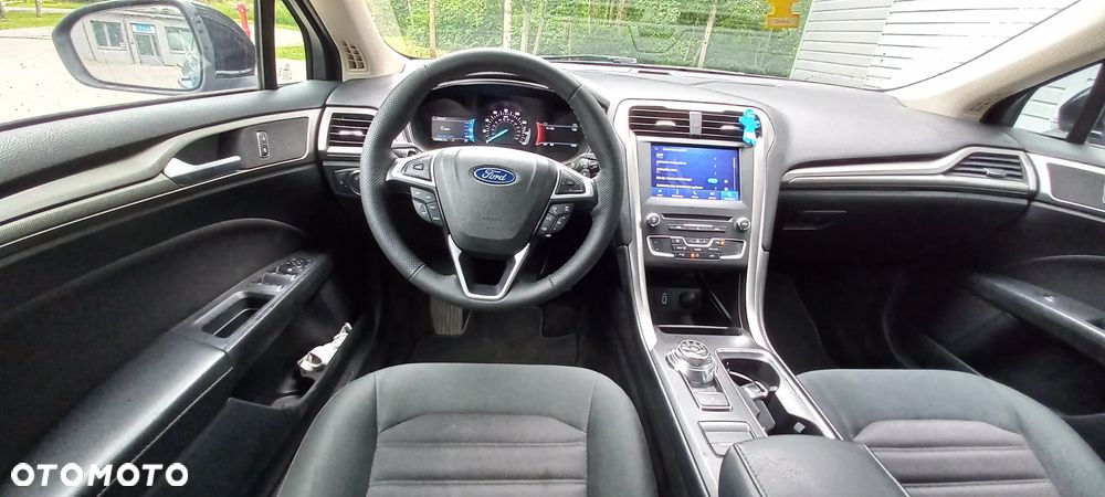 Ford Mondeo - 10