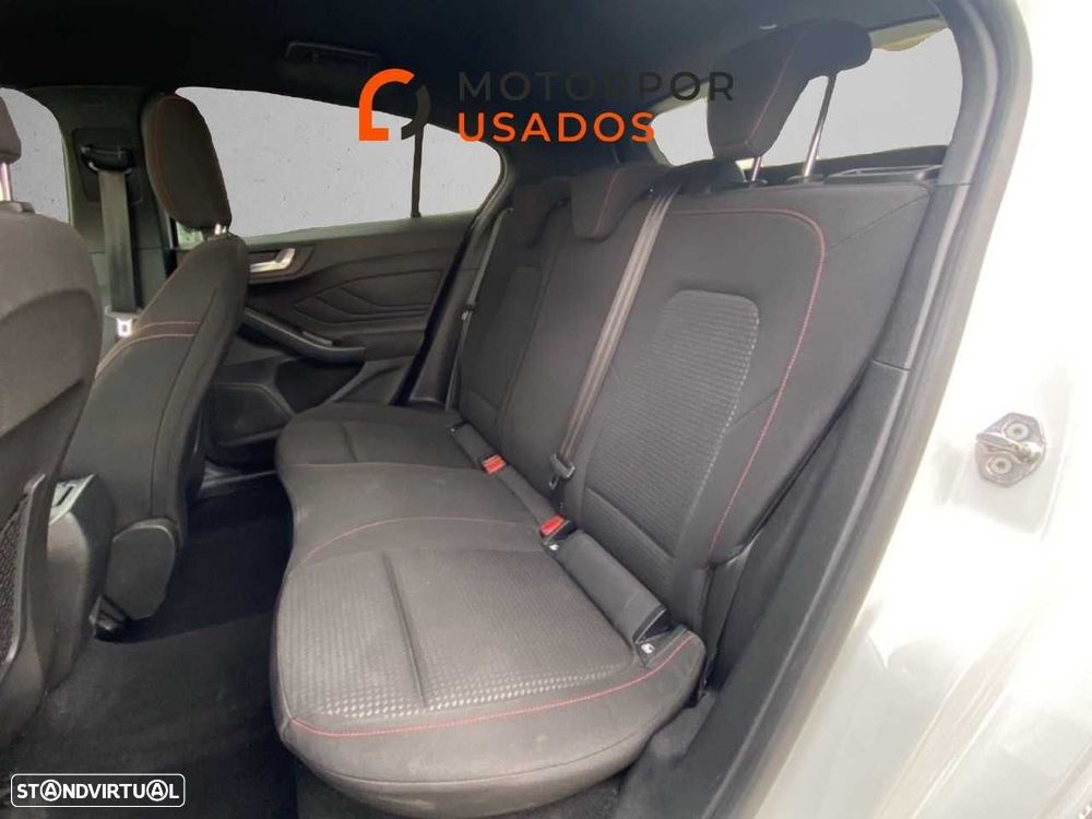 Ford Focus 1.0 EcoBoost MHEV ST-Line - 10