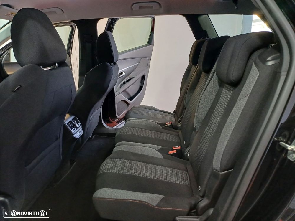 Peugeot 5008 1.5 BlueHDi Allure Pack EAT8 - 13