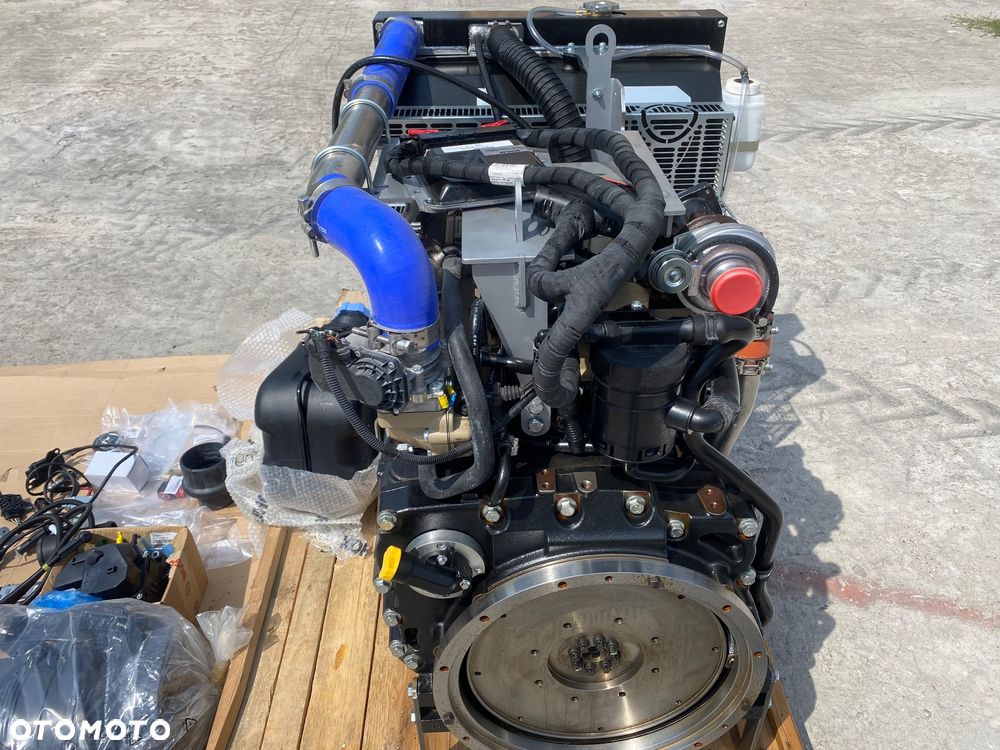 Nowy silnik Kohler MKL KDI3404TCR SQ S4 2200RPM - 3