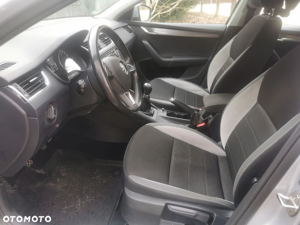 Skoda Octavia 2.0 TDI Premium Edition - 9