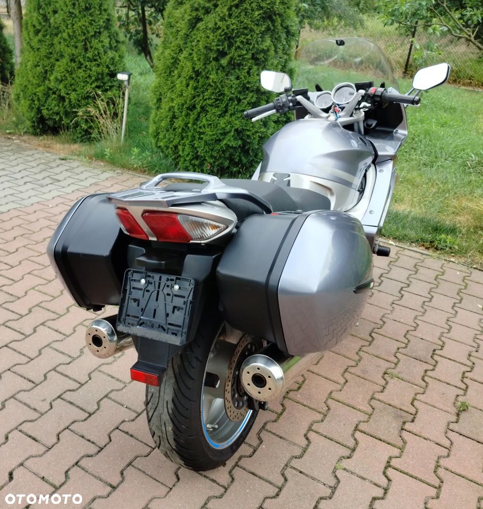 Yamaha FJR - 4