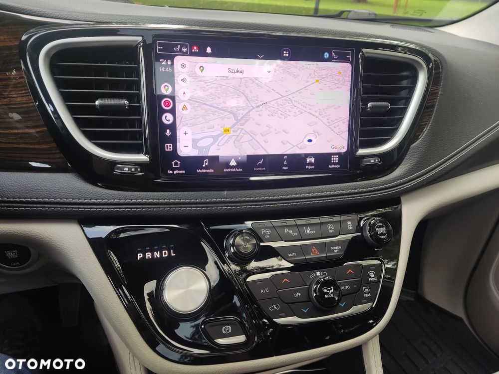 Chrysler Pacifica - 8