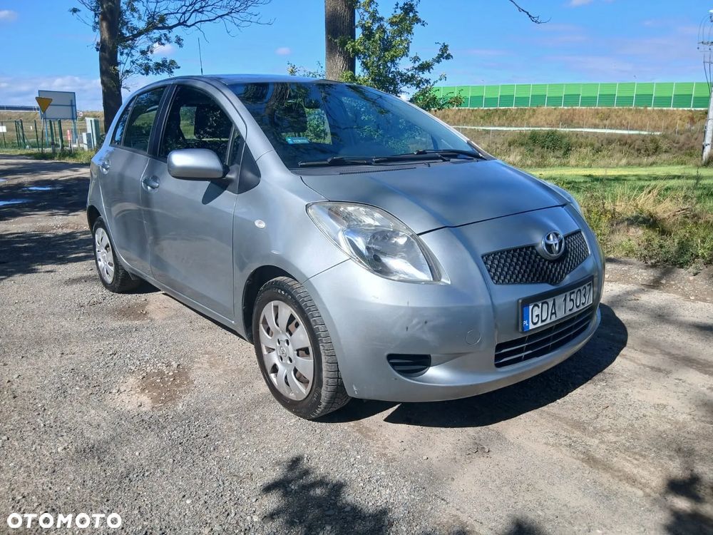 Toyota Yaris 1.3 Sol - 5