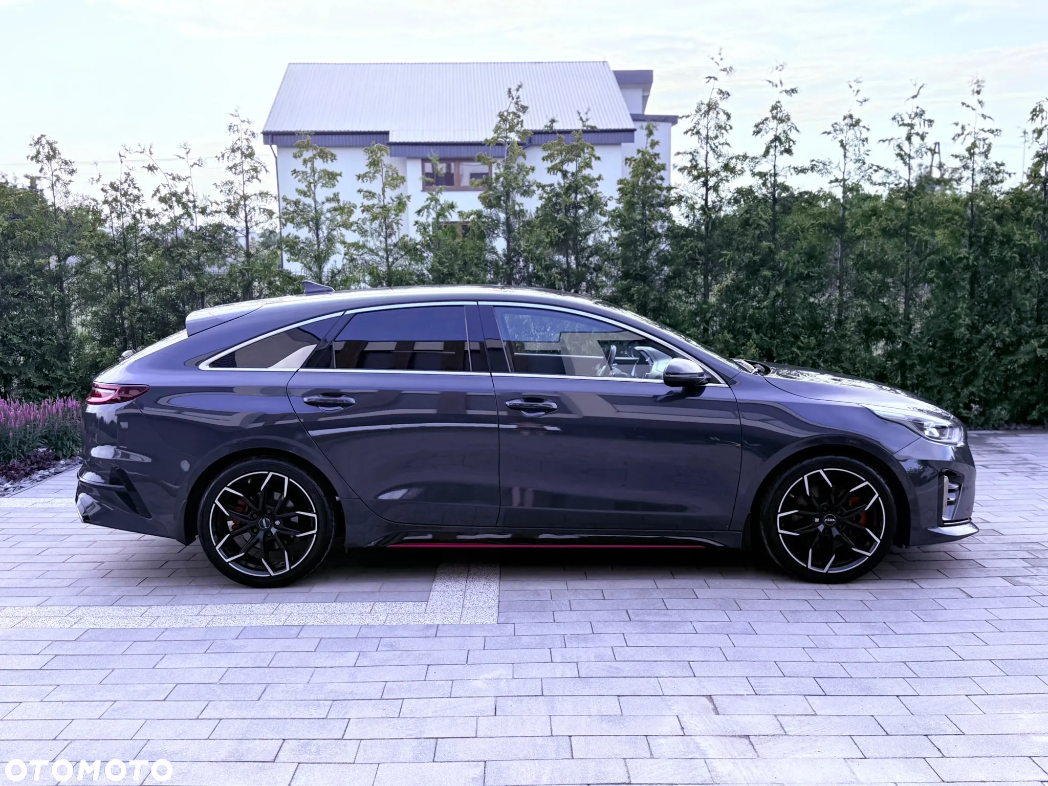 Kia ProCeed 1.6 T-GDI GT DCT - 4
