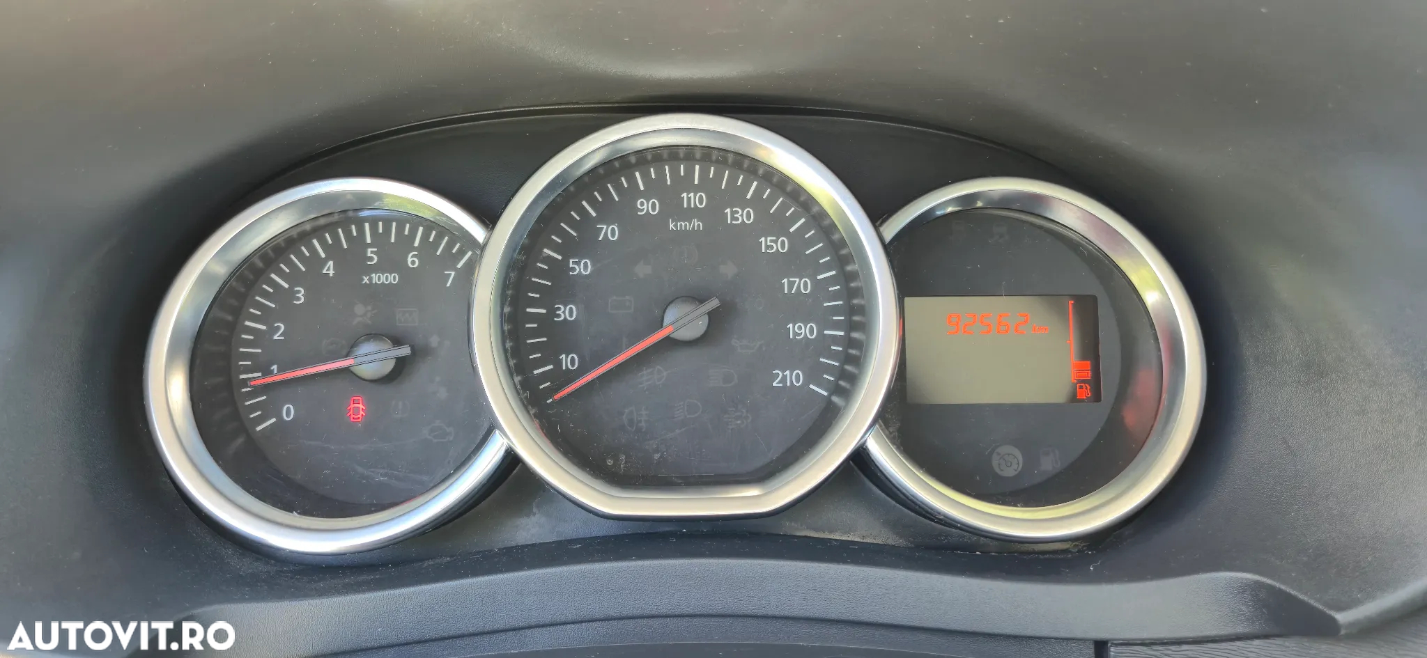 Dacia Lodgy TCe 100 GPF Comfort - 12