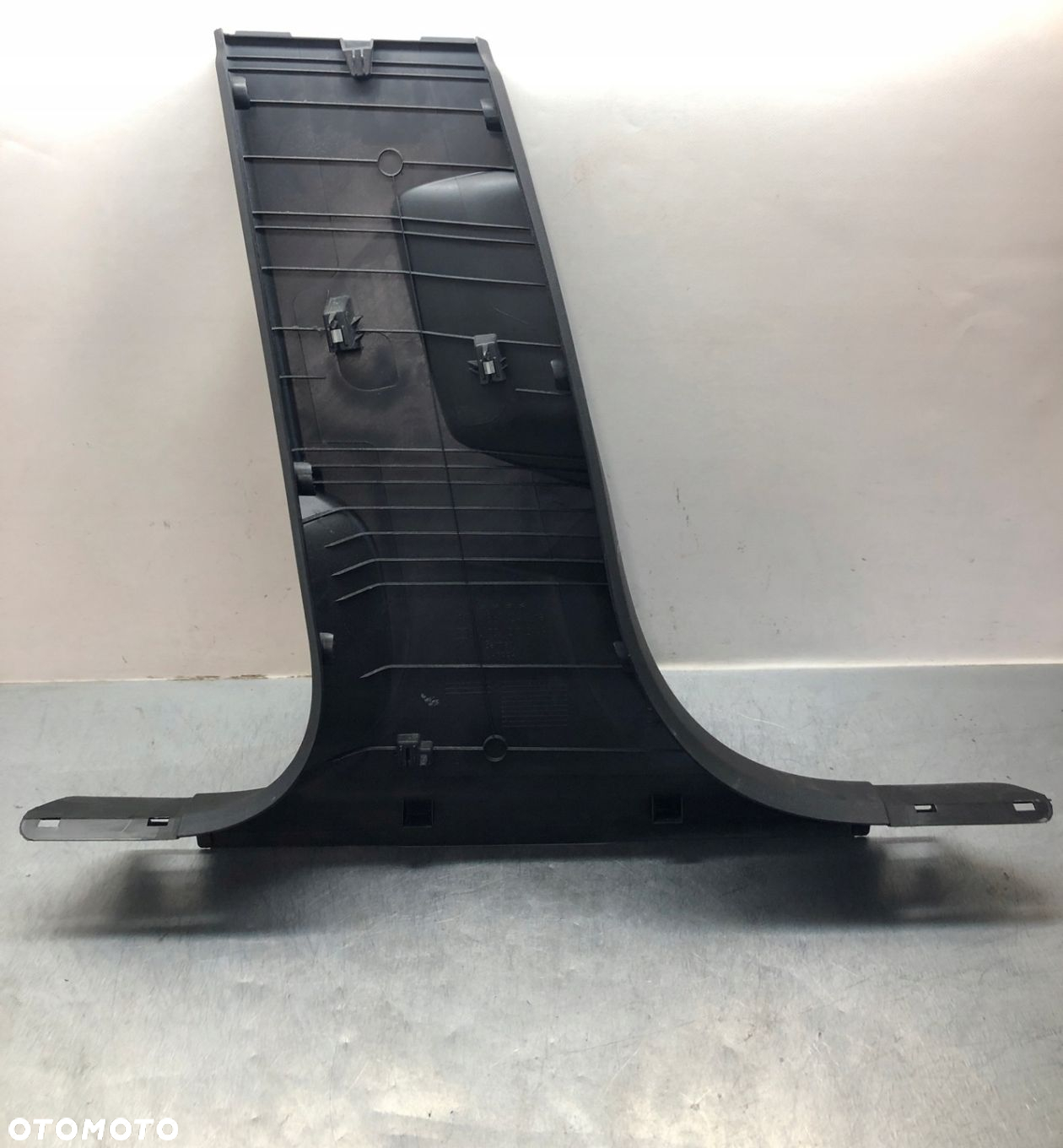 OSŁONA POSZYCIE SŁUPKA PRAWA AUDI A4 B9 8W0867240 - 2